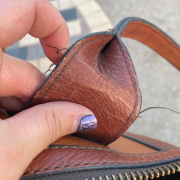 Fossil Vintage Revival Top Zip Satchel - Picture 11 of 11